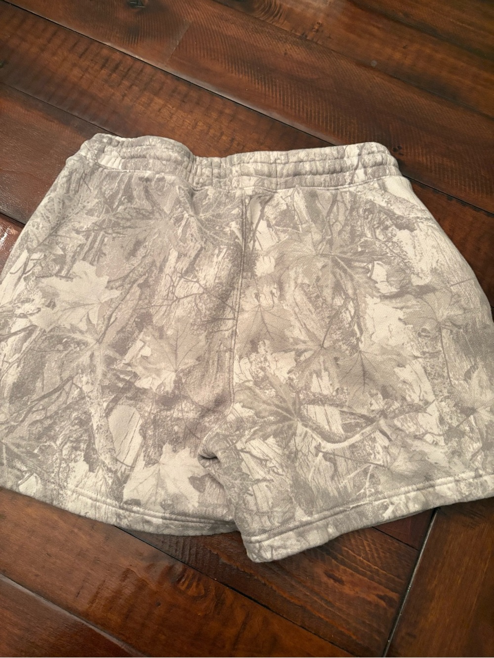 Hollister Light Gray camo Lounge Shorts - Picture 2 of 3
